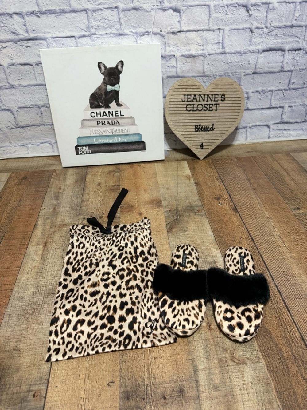 VS Beige Black Leopard Print Faux Fur Trim Signature Satin Slippers S 5/6 NEW